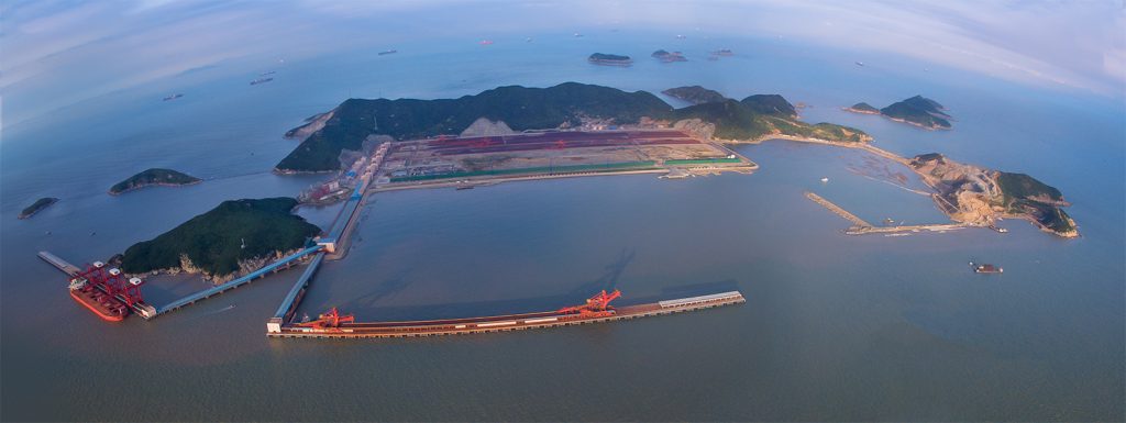 浙江舟山港衢山港区鼠浪湖矿石中转码头工程项目