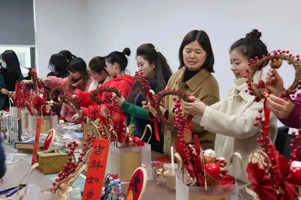 福桶纳福 花环迎春 | 科信元宵主题DIY活动暨Life Style俱乐部首期活动圆满举行