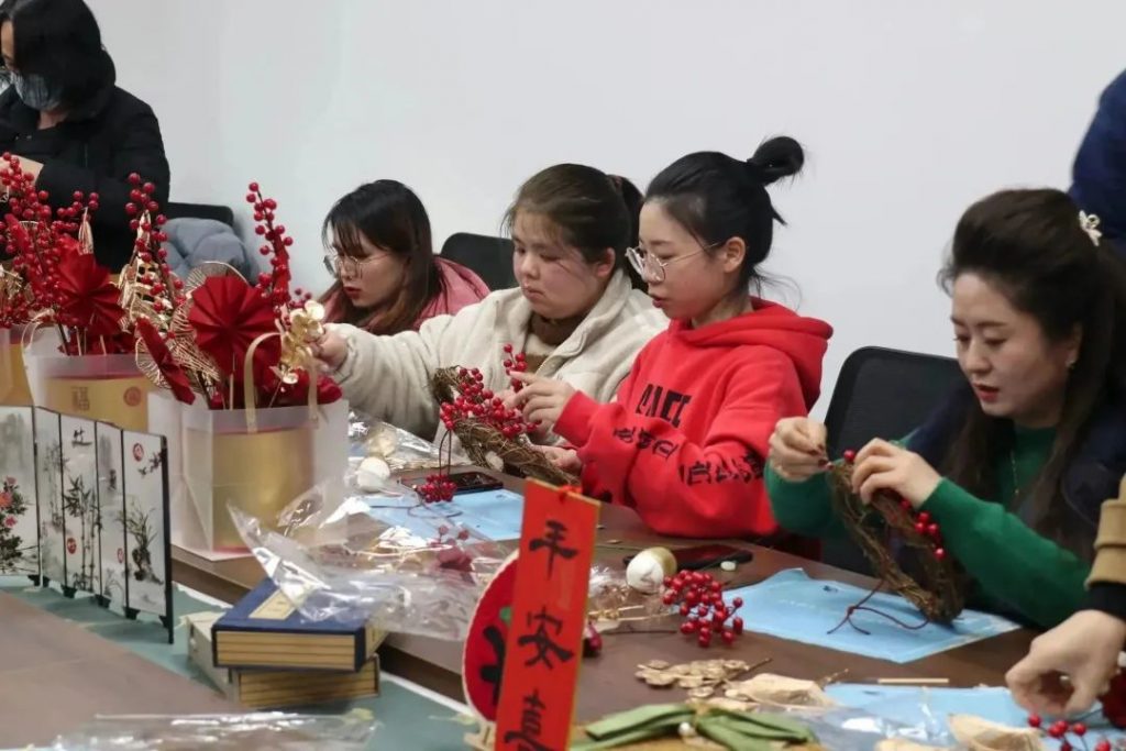 福桶纳福 花环迎春 | 科信元宵主题DIY活动暨Life Style俱乐部首期活动圆满举行